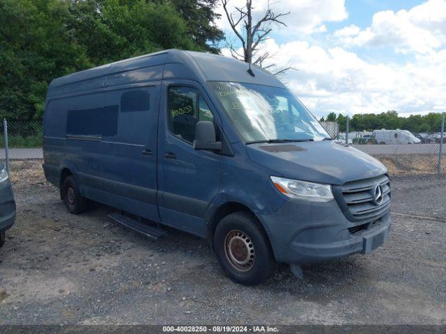  Salvage Mercedes-Benz Sprinter 2500