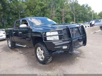  Salvage Chevrolet Silverado 2500