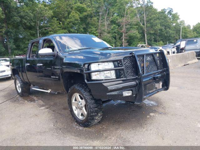  Salvage Chevrolet Silverado 2500