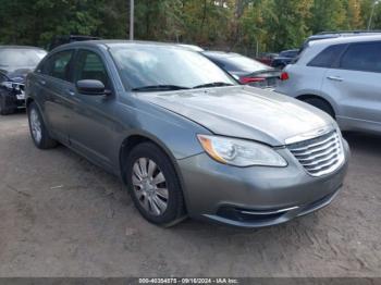  Salvage Chrysler 200