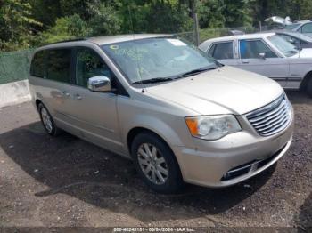  Salvage Chrysler Town & Country