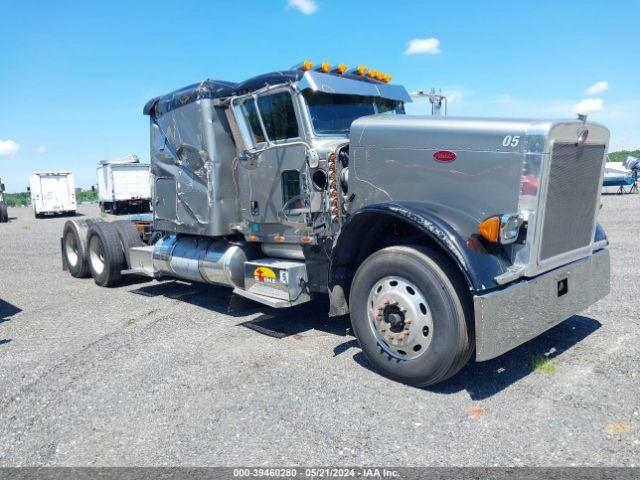  Salvage Peterbilt 379