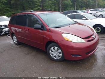  Salvage Toyota Sienna