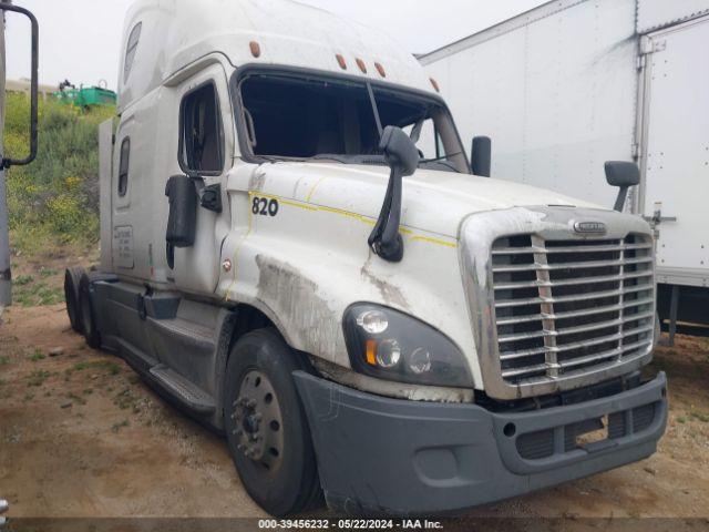  Salvage Freightliner Cascadia 125