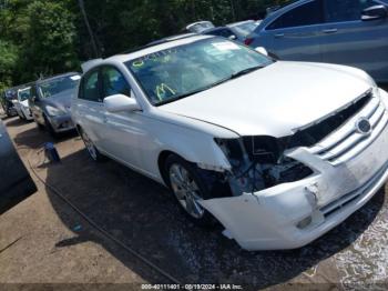  Salvage Toyota Avalon