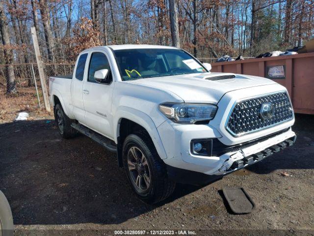  Salvage Toyota Tacoma