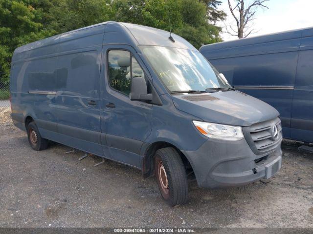  Salvage Mercedes-Benz Sprinter 2500