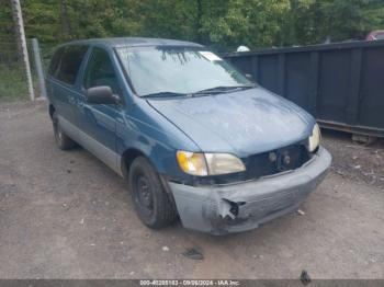  Salvage Toyota Sienna