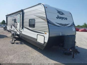  Salvage Jayco 36  Travel Trailer