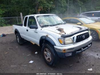  Salvage Toyota Tacoma