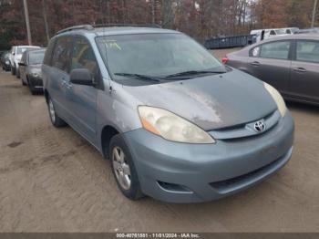  Salvage Toyota Sienna