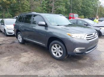  Salvage Toyota Highlander