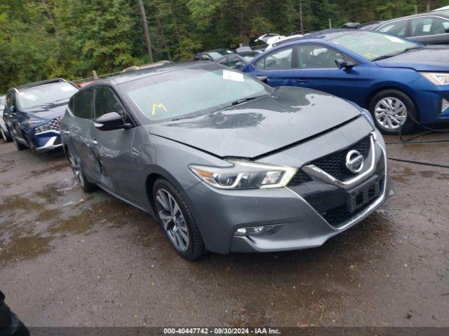  Salvage Nissan Maxima