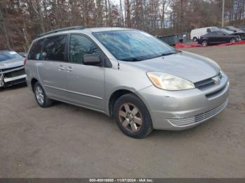  Salvage Toyota Sienna