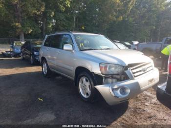  Salvage Toyota Highlander