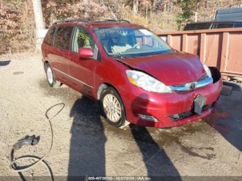  Salvage Toyota Sienna