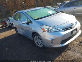  Salvage Toyota Prius v