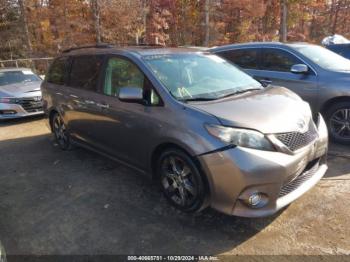  Salvage Toyota Sienna