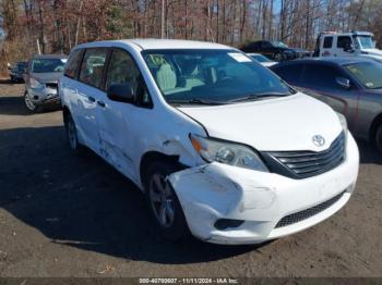  Salvage Toyota Sienna