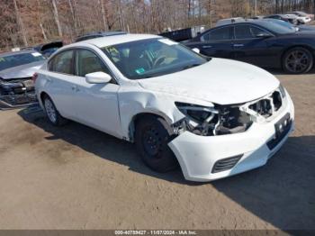  Salvage Nissan Altima