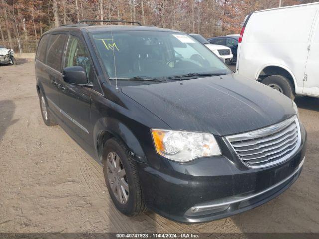  Salvage Chrysler Town & Country