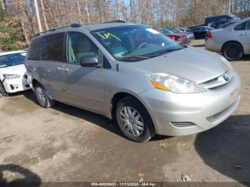  Salvage Toyota Sienna