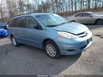  Salvage Toyota Sienna