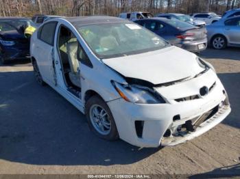  Salvage Toyota Prius