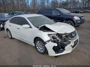  Salvage Nissan Altima