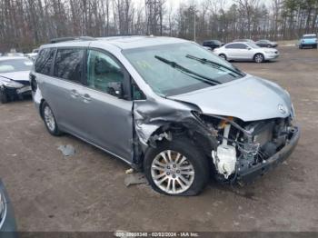  Salvage Toyota Sienna