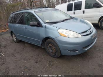  Salvage Toyota Sienna