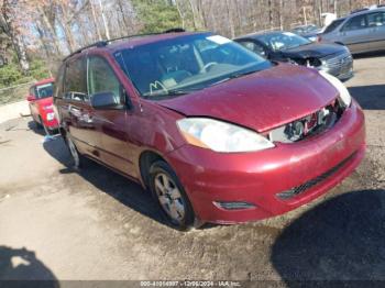  Salvage Toyota Sienna