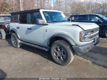  Salvage Ford Bronco