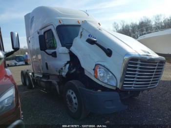  Salvage Freightliner Cascadia 125