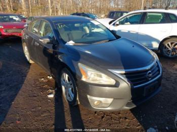  Salvage Nissan Altima