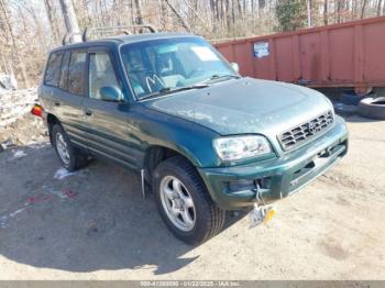  Salvage Toyota RAV4