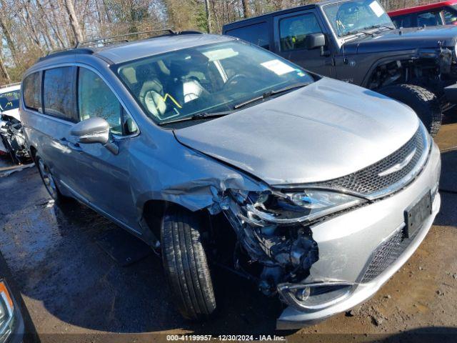  Salvage Chrysler Pacifica