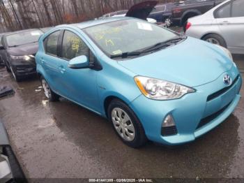  Salvage Toyota Prius c