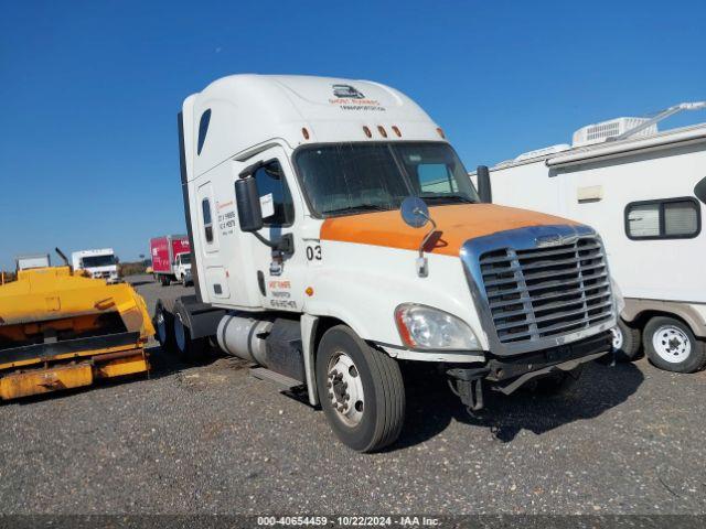  Salvage Freightliner Cascadia 125