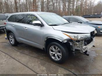  Salvage Toyota Highlander