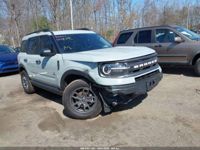  Salvage Ford Bronco