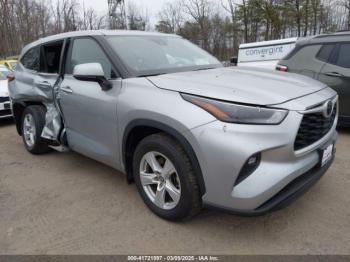  Salvage Toyota Highlander
