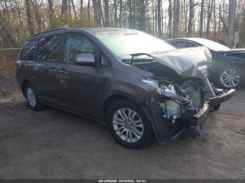  Salvage Toyota Sienna