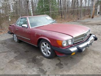  Salvage Mercedes-Benz 560