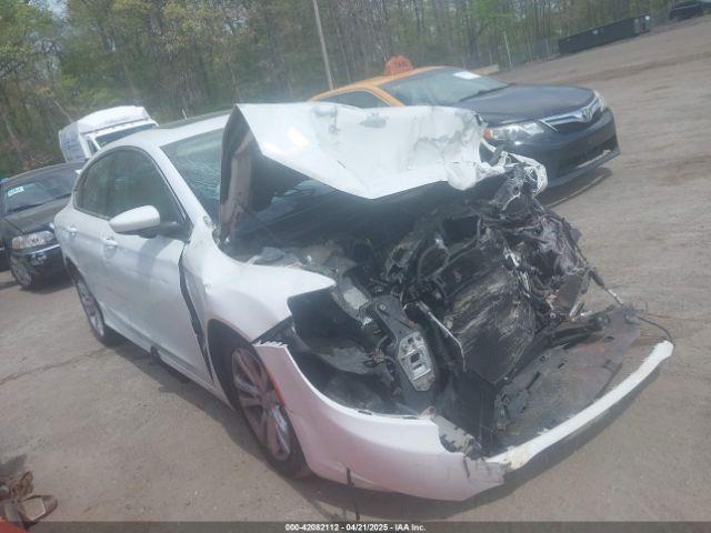  Salvage Chrysler 200
