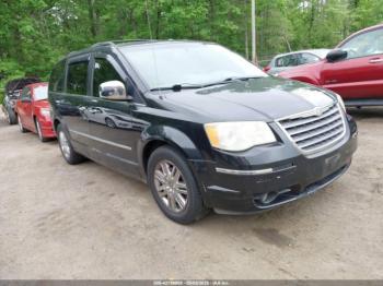  Salvage Chrysler Town & Country