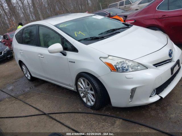 Salvage Toyota Prius v