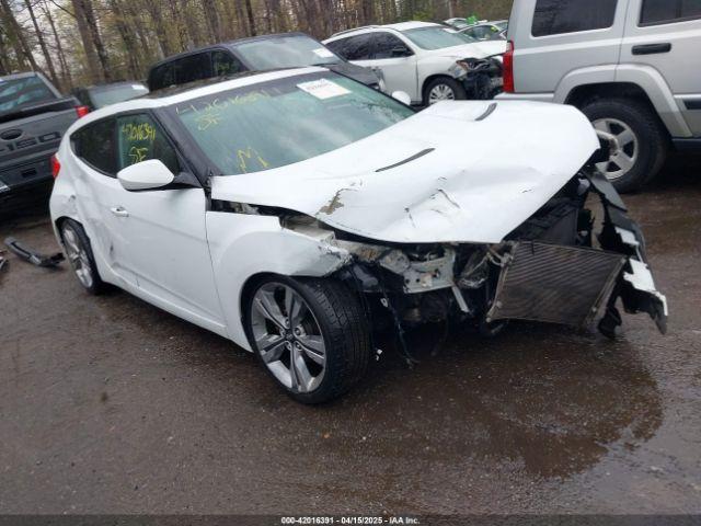  Salvage Hyundai VELOSTER