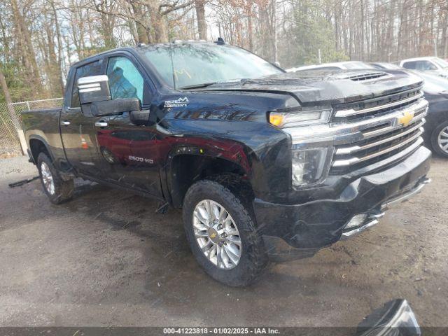  Salvage Chevrolet Silverado 2500