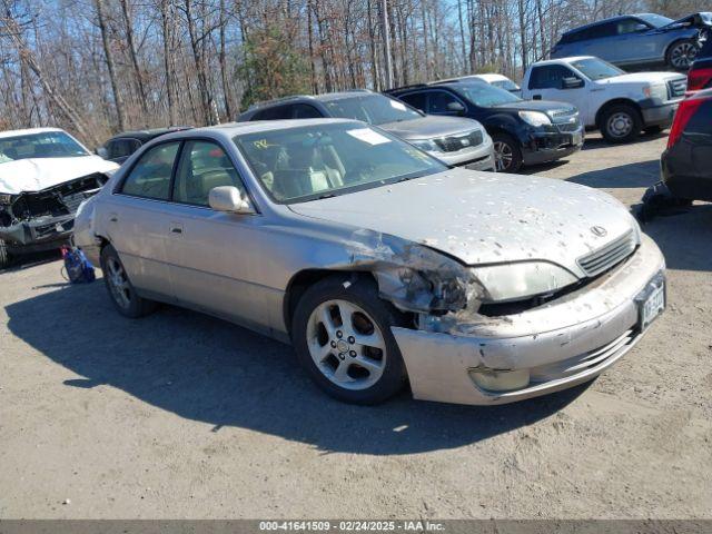  Salvage Lexus Es